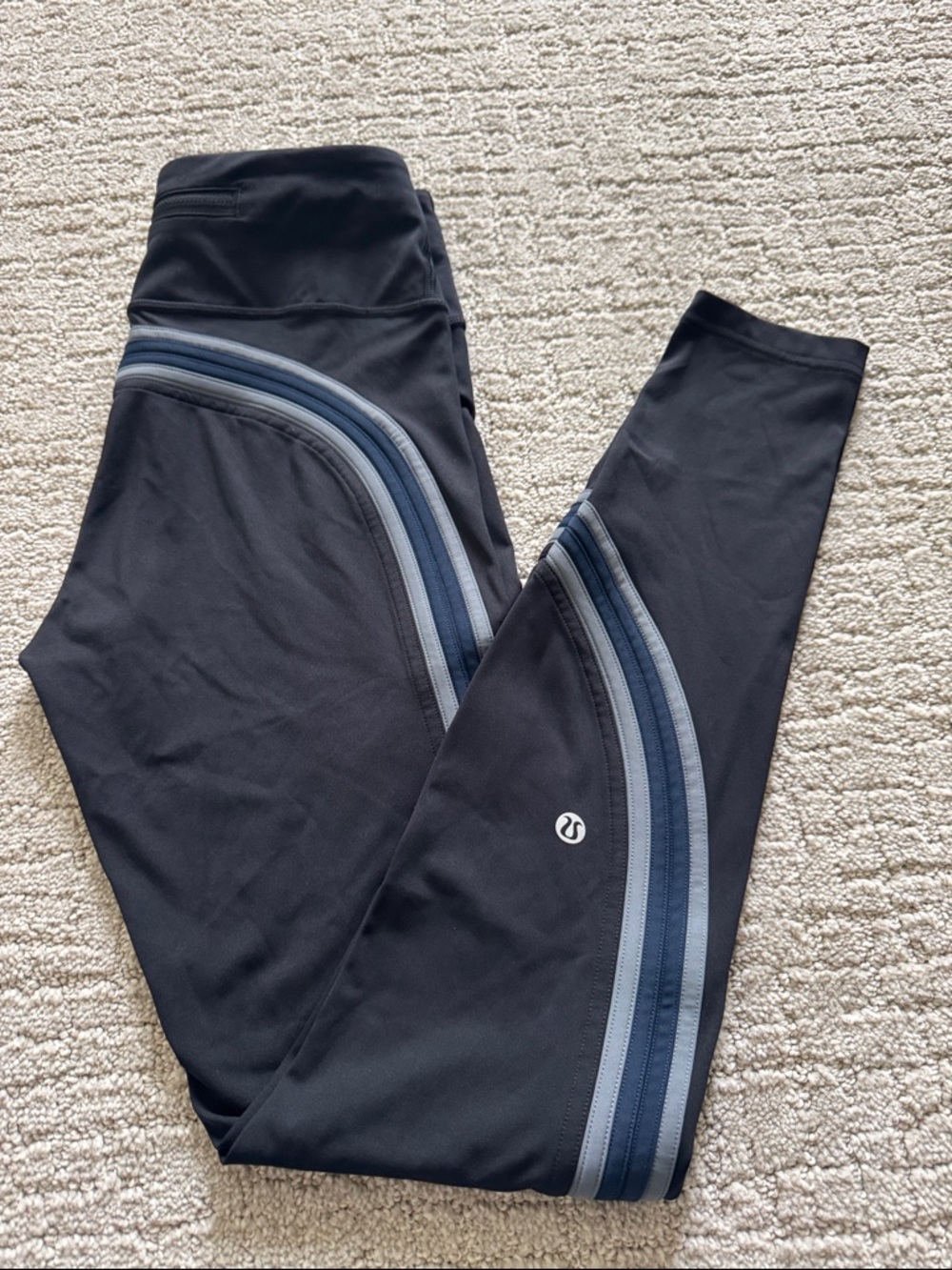 Lululemon Ankle Length Leggings Size 6